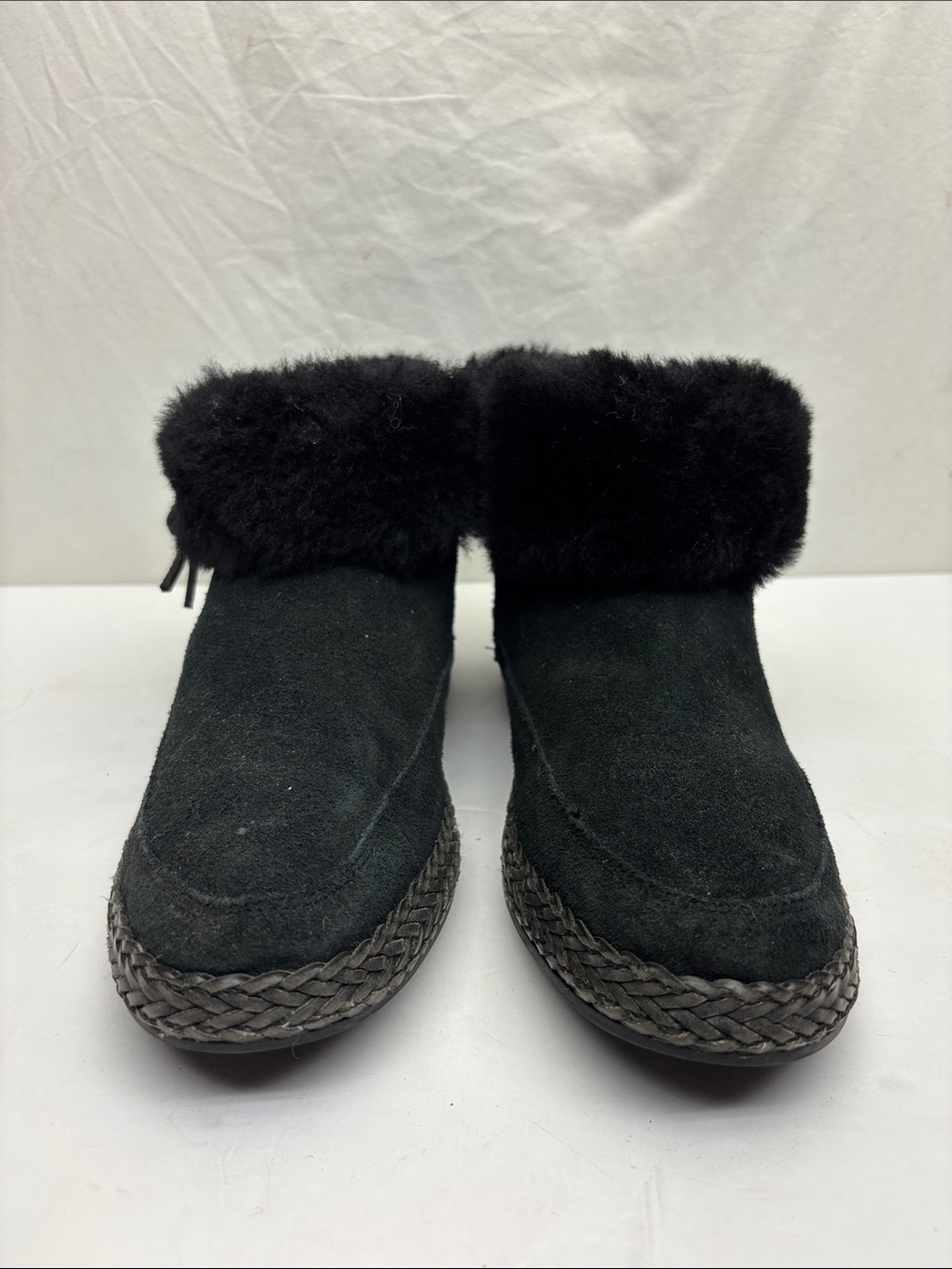 UGG  Black Faux-Fur Trim ankle boots, SZ 9
